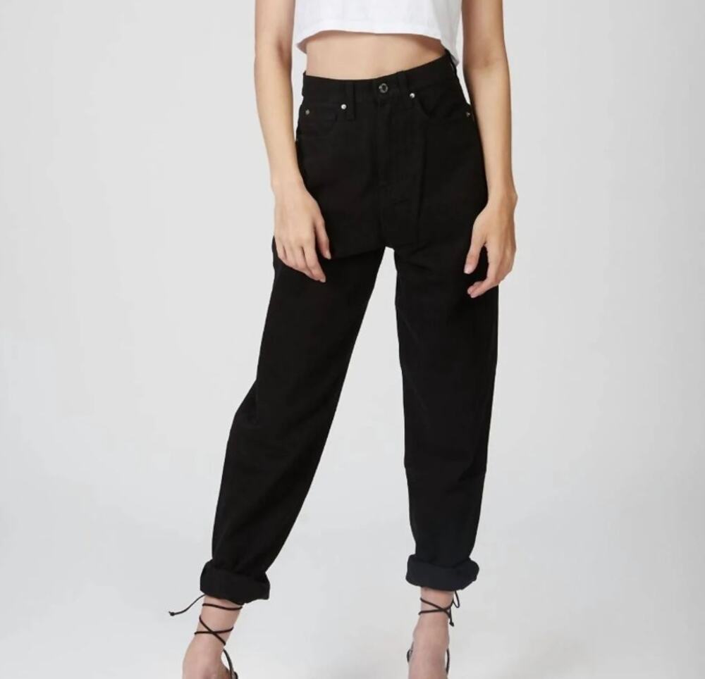 We Wore What  Dani Boyfriend Jeans In Black $138 Size 32 Womens NEW Denim